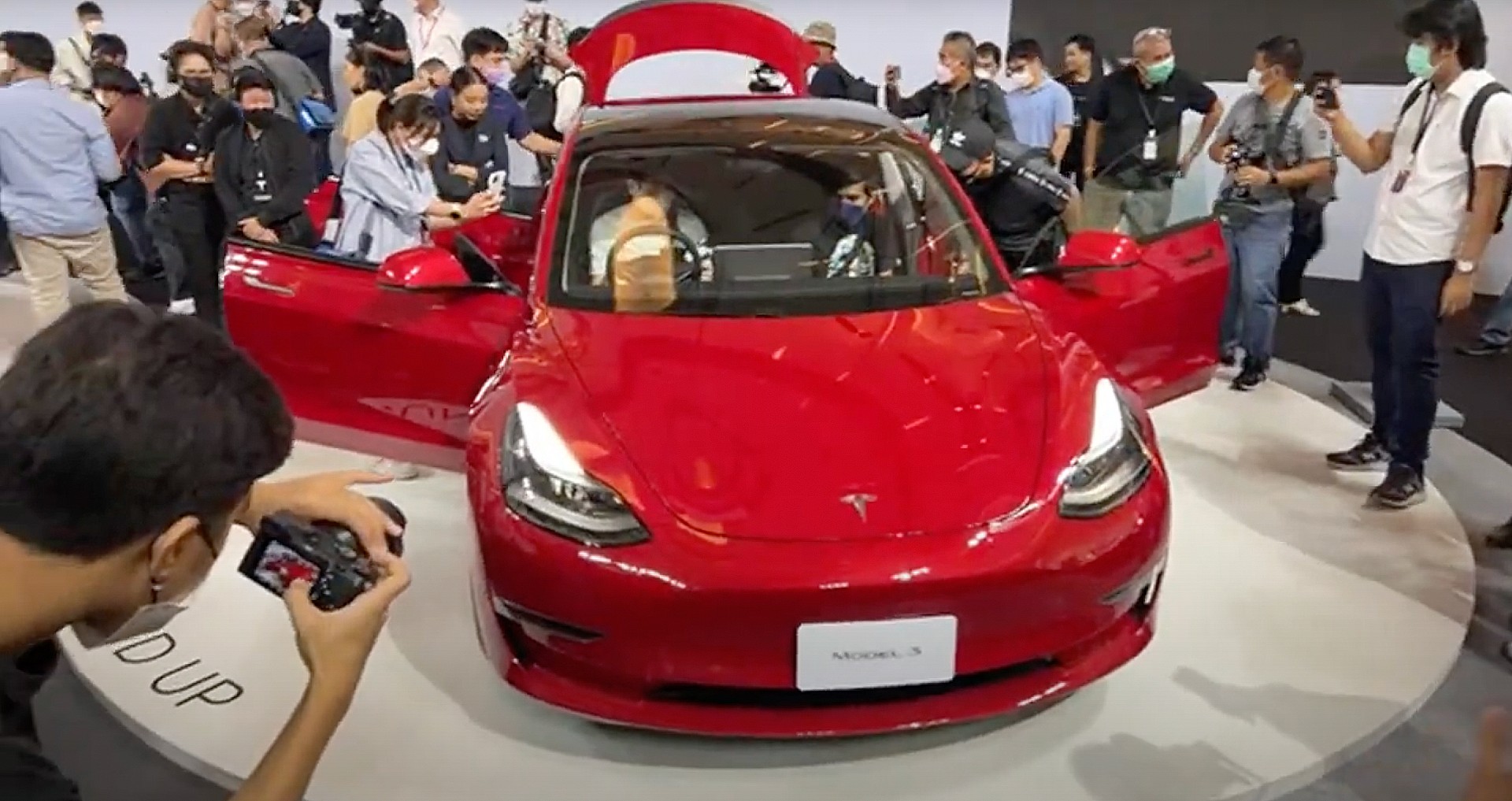 tesla model 3 thailand