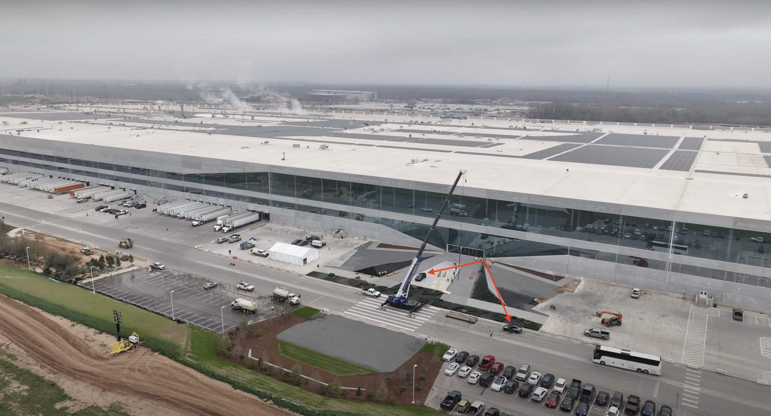 Tesla Model Y: beautiful new bright red prototype spotted at Gigafactory 1