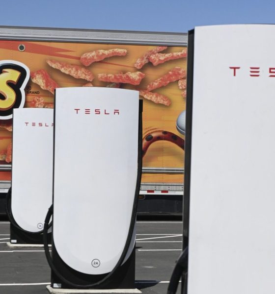 tesla semi megacharger