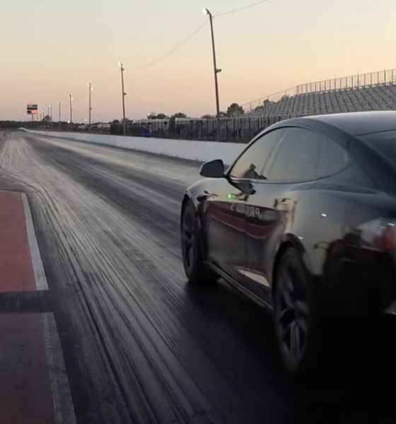 Tesla Model S Drag Race