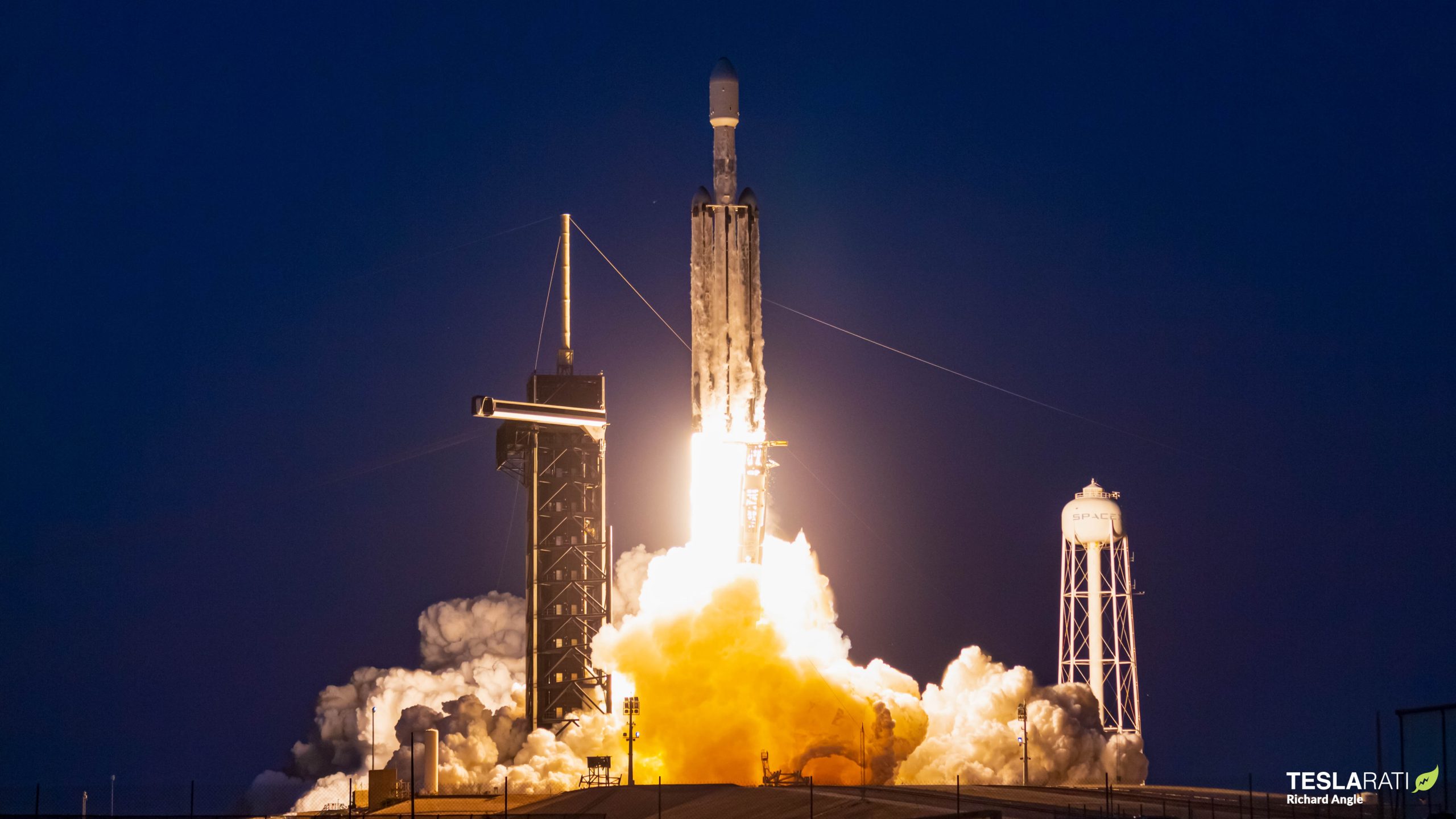 SpaceX plant, diese Woche die Falcon Heavy- und zwei Falcon 9-Raketen zu starten