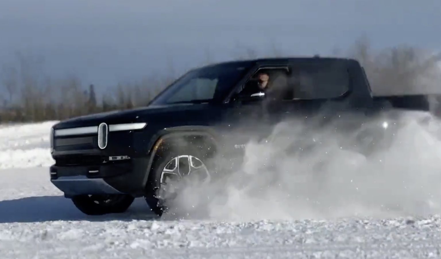 Rivian-dual-motor-alaska-road-test