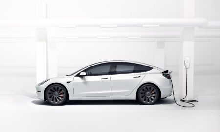 Tesla-model-3-performance-price-cut-hong-kong