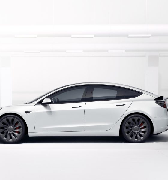 Tesla-model-3-performance-price-cut-hong-kong