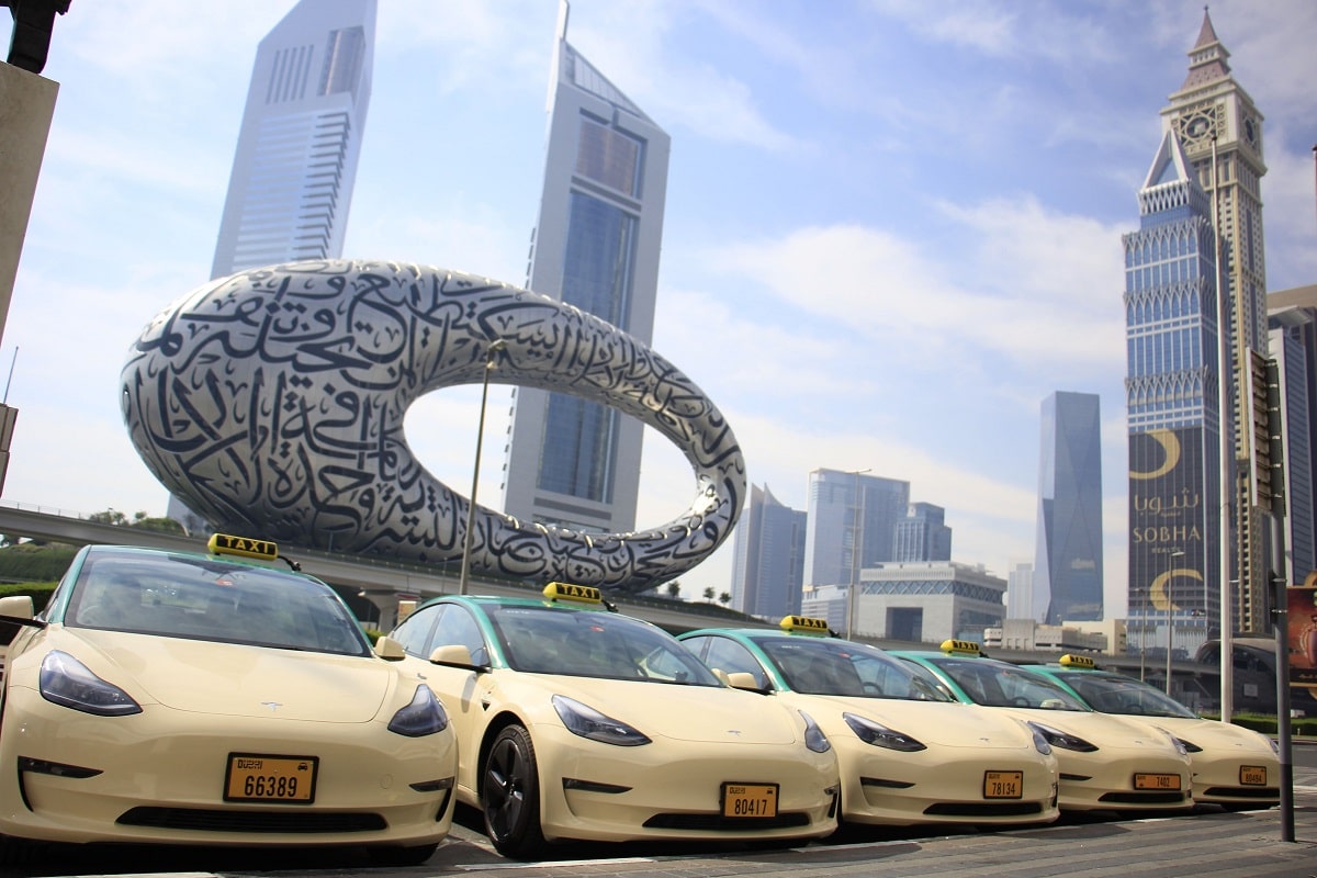 Arabia Taxi Dubai Tesla