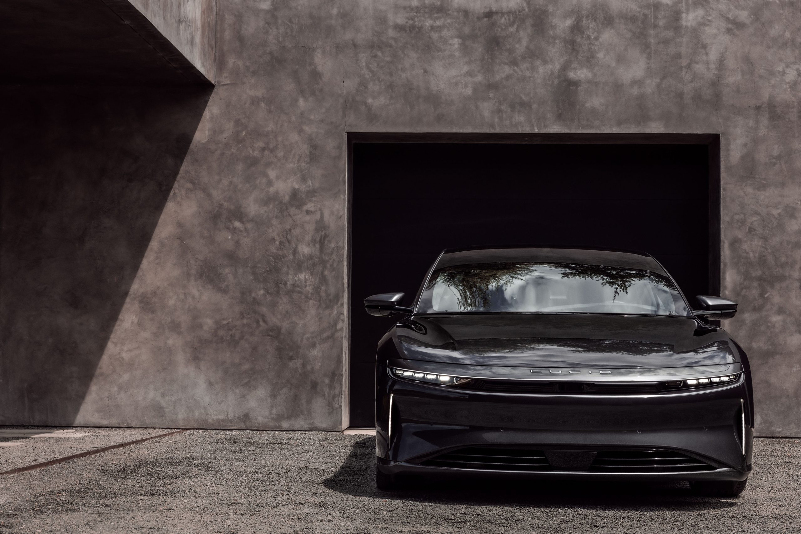 lucid air stealth look