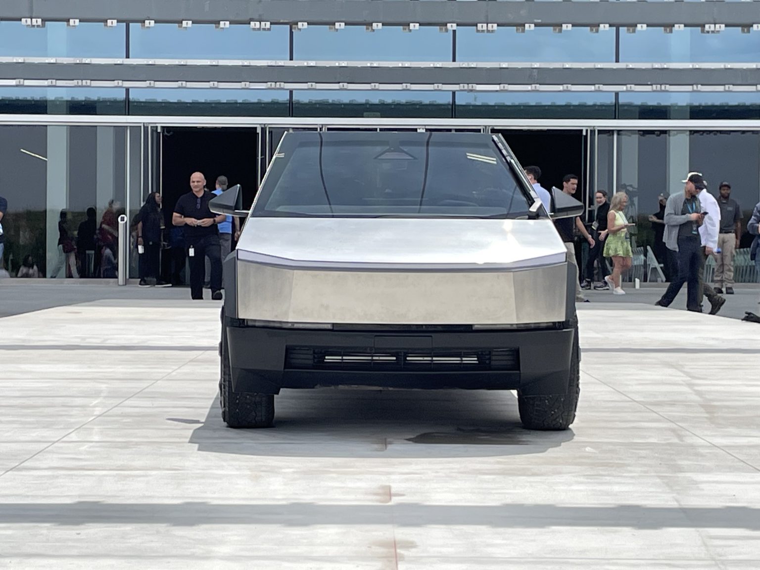 LIVE BLOG Tesla 2023 Cyber Roundup (Annual Shareholder Meeting)