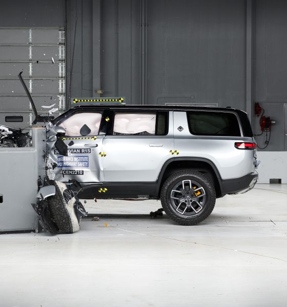 rivian r1s crash testing