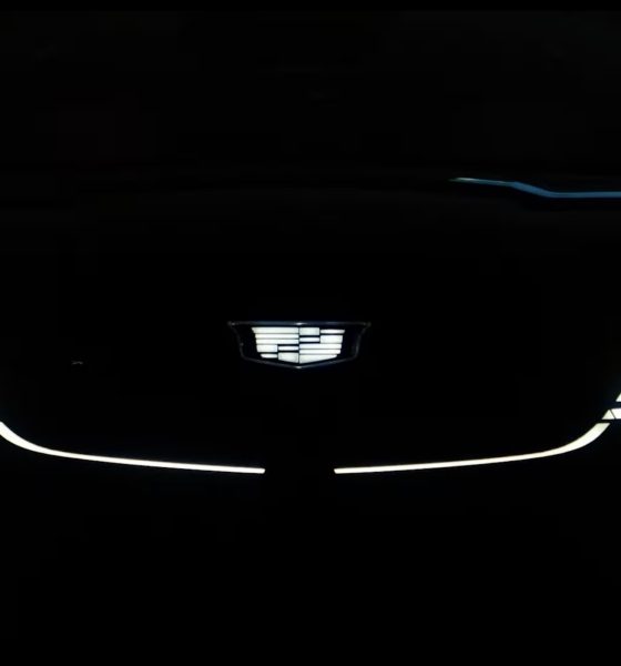 Cadillac-escalade-iq-photos