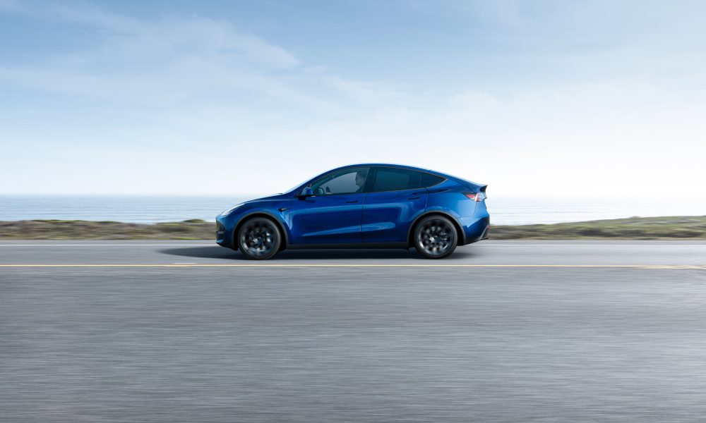 Tesla-model-y-best-selling-toyota-rav-4