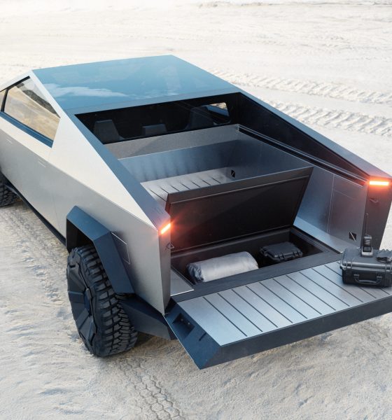 Tesla-cybertruck-tailgate-patent
