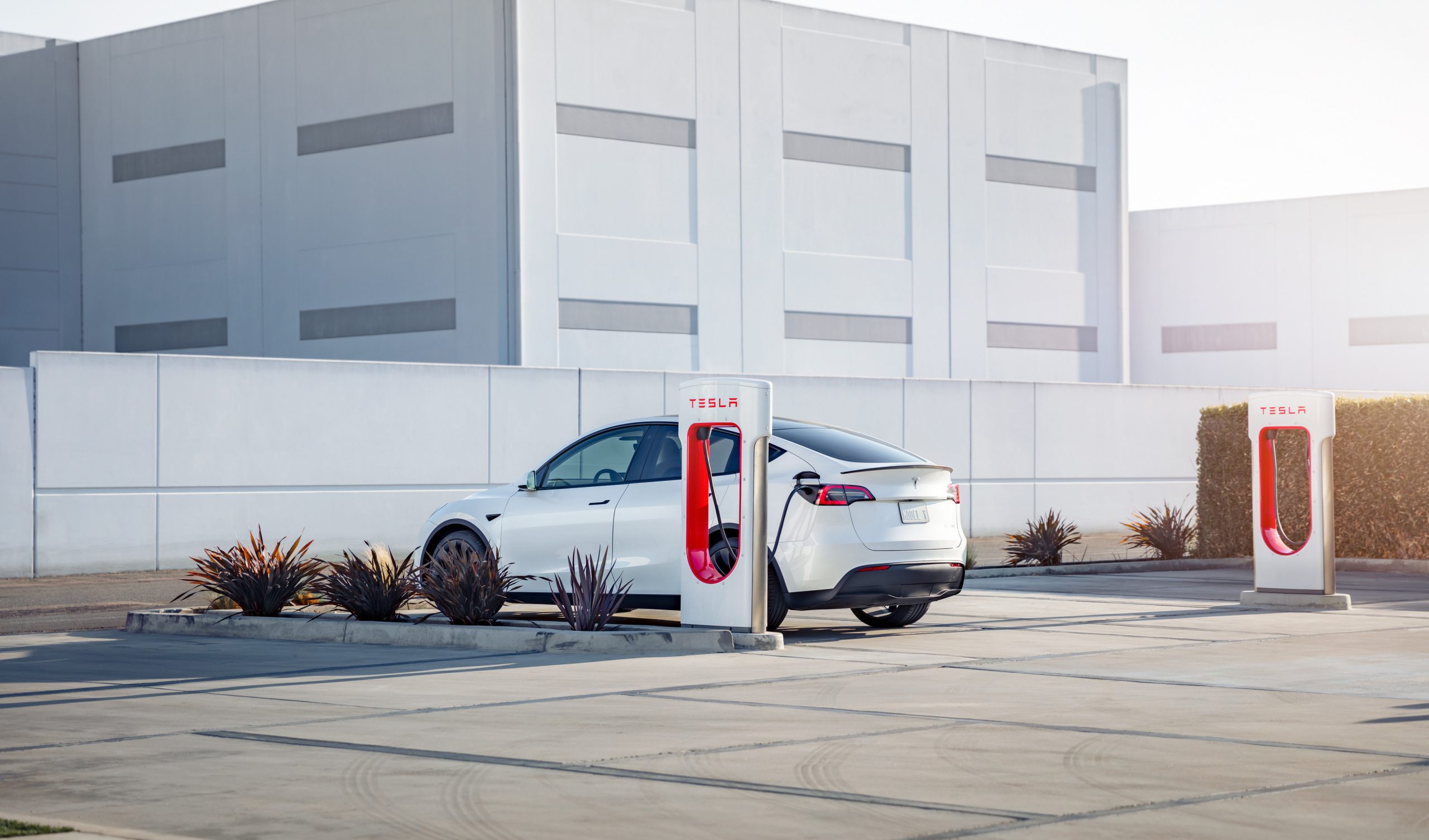 Tesla's home charging station receives highest customer