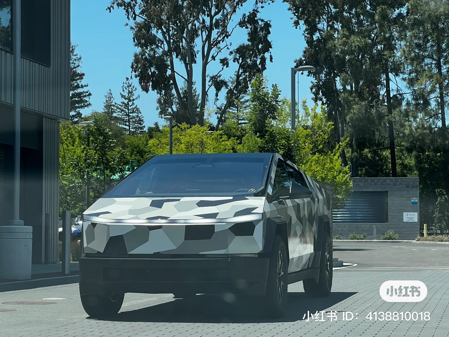 tesla cybertruck camo