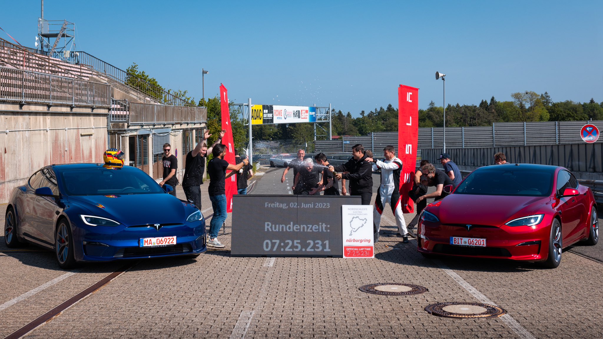 Tesla Model S Plaid with Track Pack sets new Nurburgring record