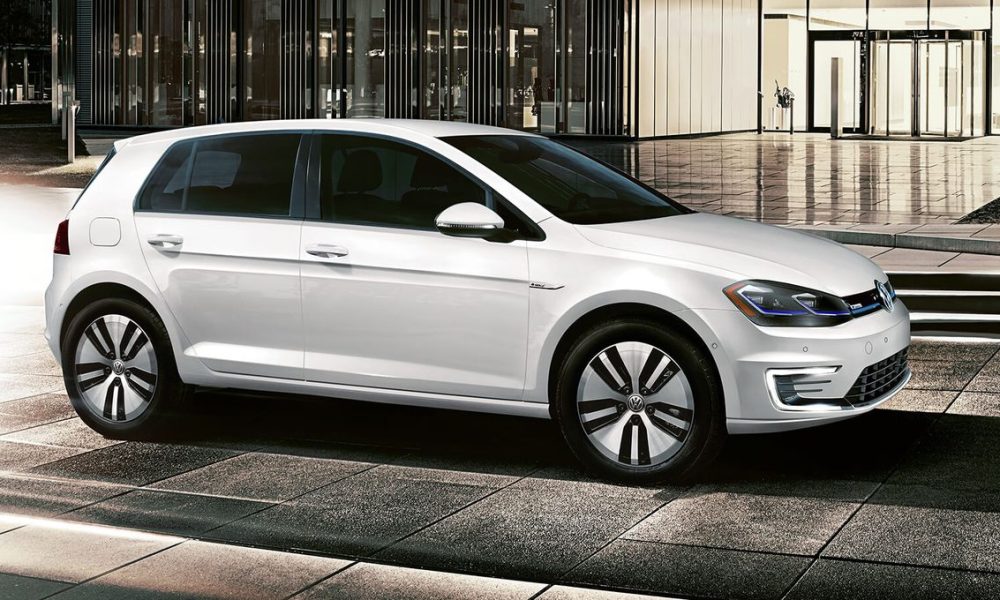 volkswagen e-golf on road