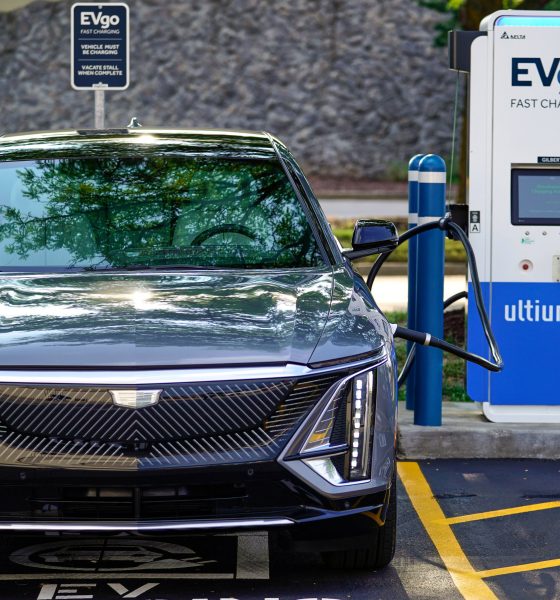 General-Motors-EVgo-electric-vehicle-DC-charging