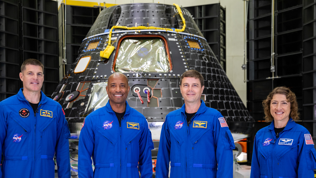 Artemis II astronauts get their first look at their Orion spacecraft