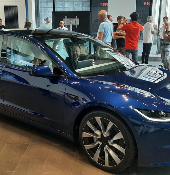 Tesla-model-3-highland-italy