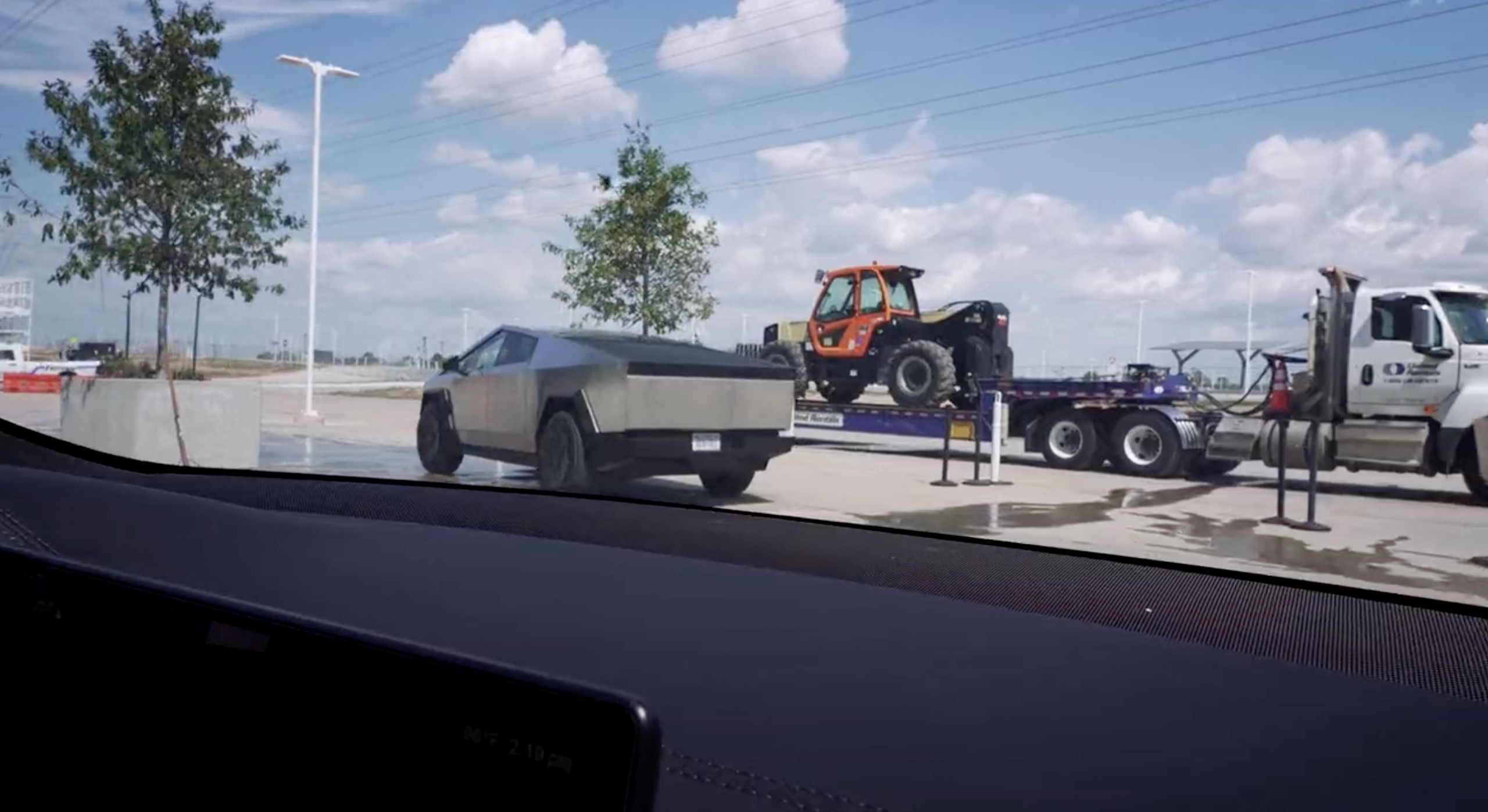Elon Musk kiberkábítószer-tesztre vitte a magyar elnököt Elon Musk kiberkábítószer-tesztre vitte a magyar elnököt