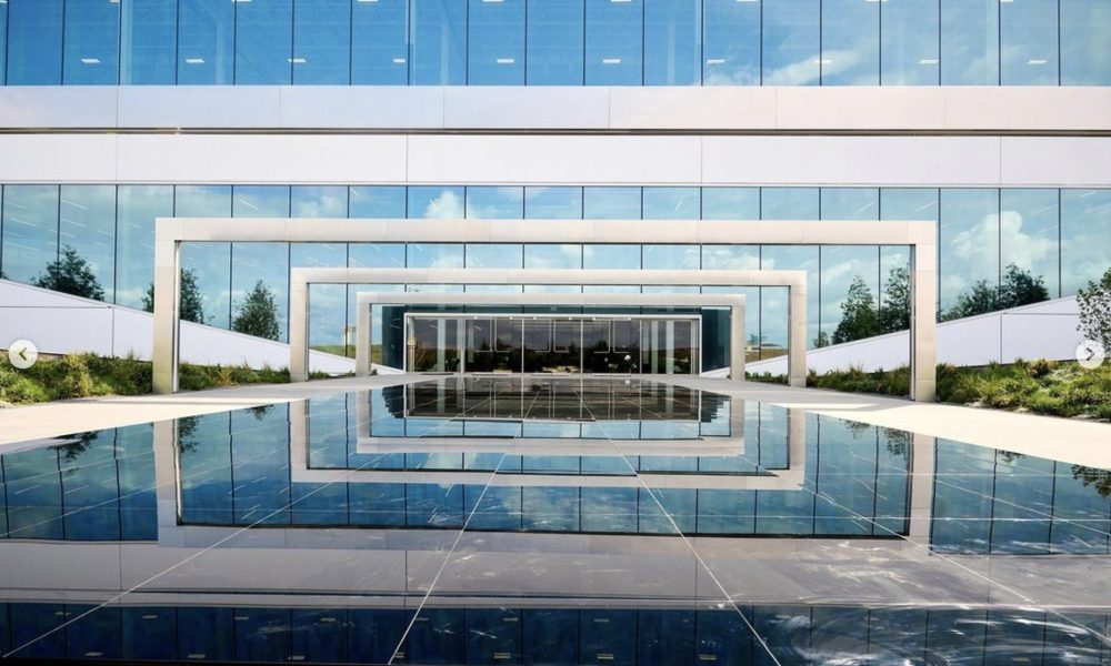 tesla-giga-texas-entrance-elon-musk