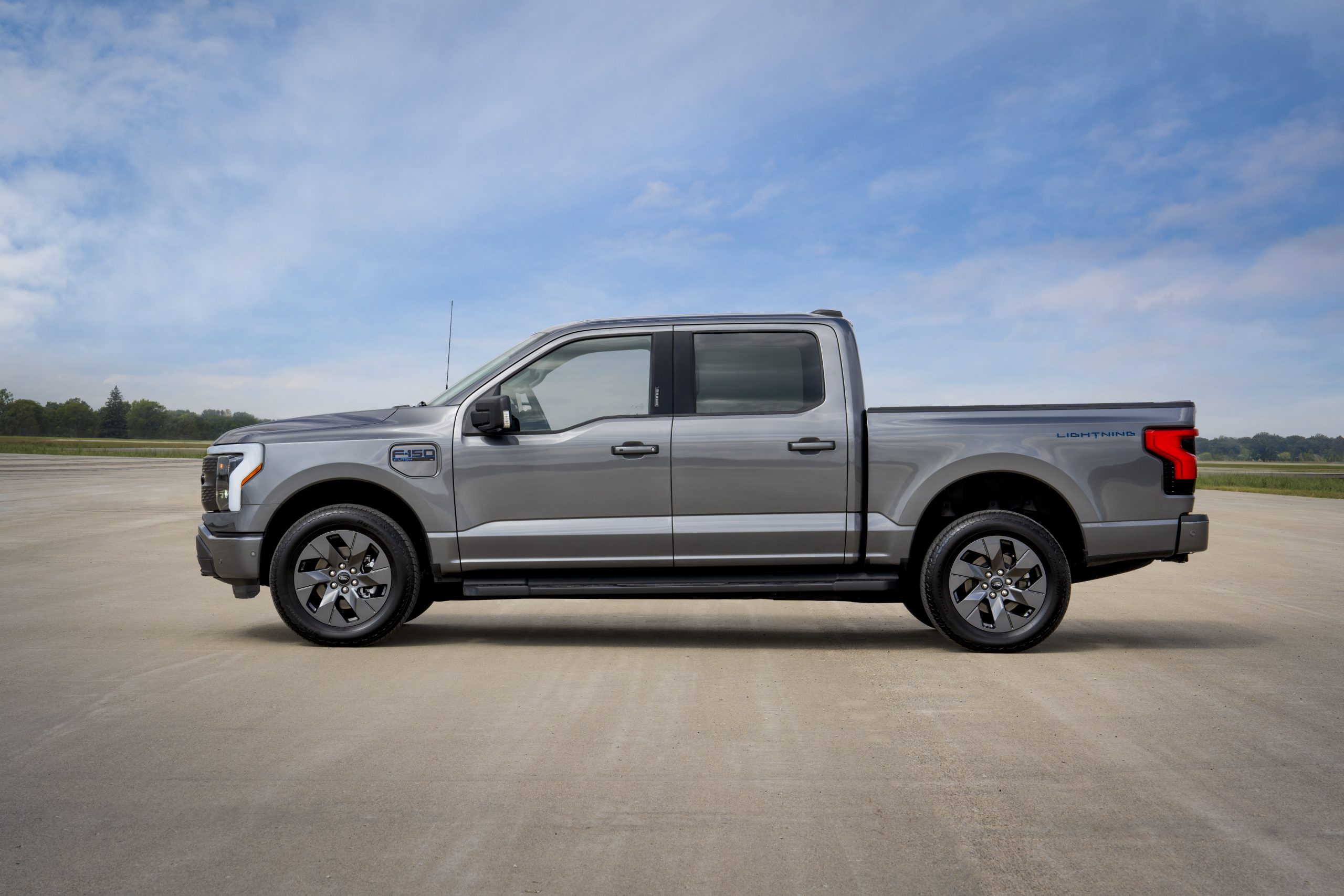 Ford has opened F-150 Lightning orders again after shipment pause Auto Recent