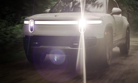 Rivian-r1t-max-pack-deliveries