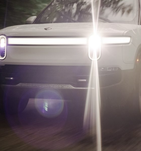 Rivian-r1t-max-pack-deliveries