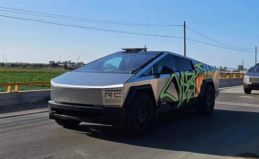 Tesla Cybertruck sighted with obvious Starlink Mobility dish