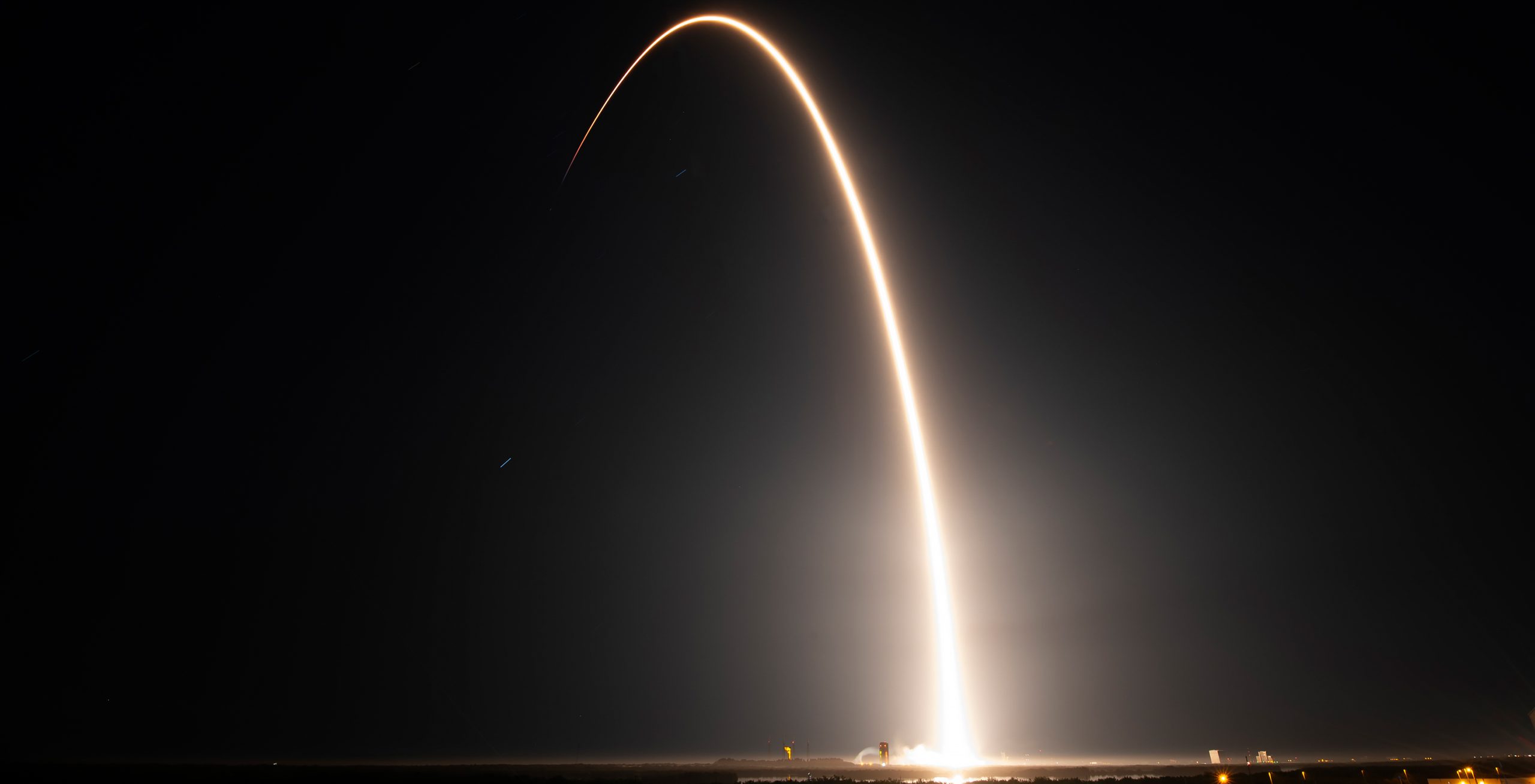 SpaceX has launched 422 Starlink satellites, enough for internet