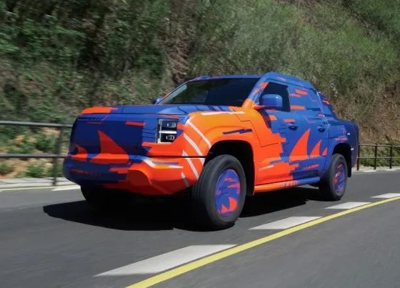 BYD-Tesla-cybertruck-competitor-2