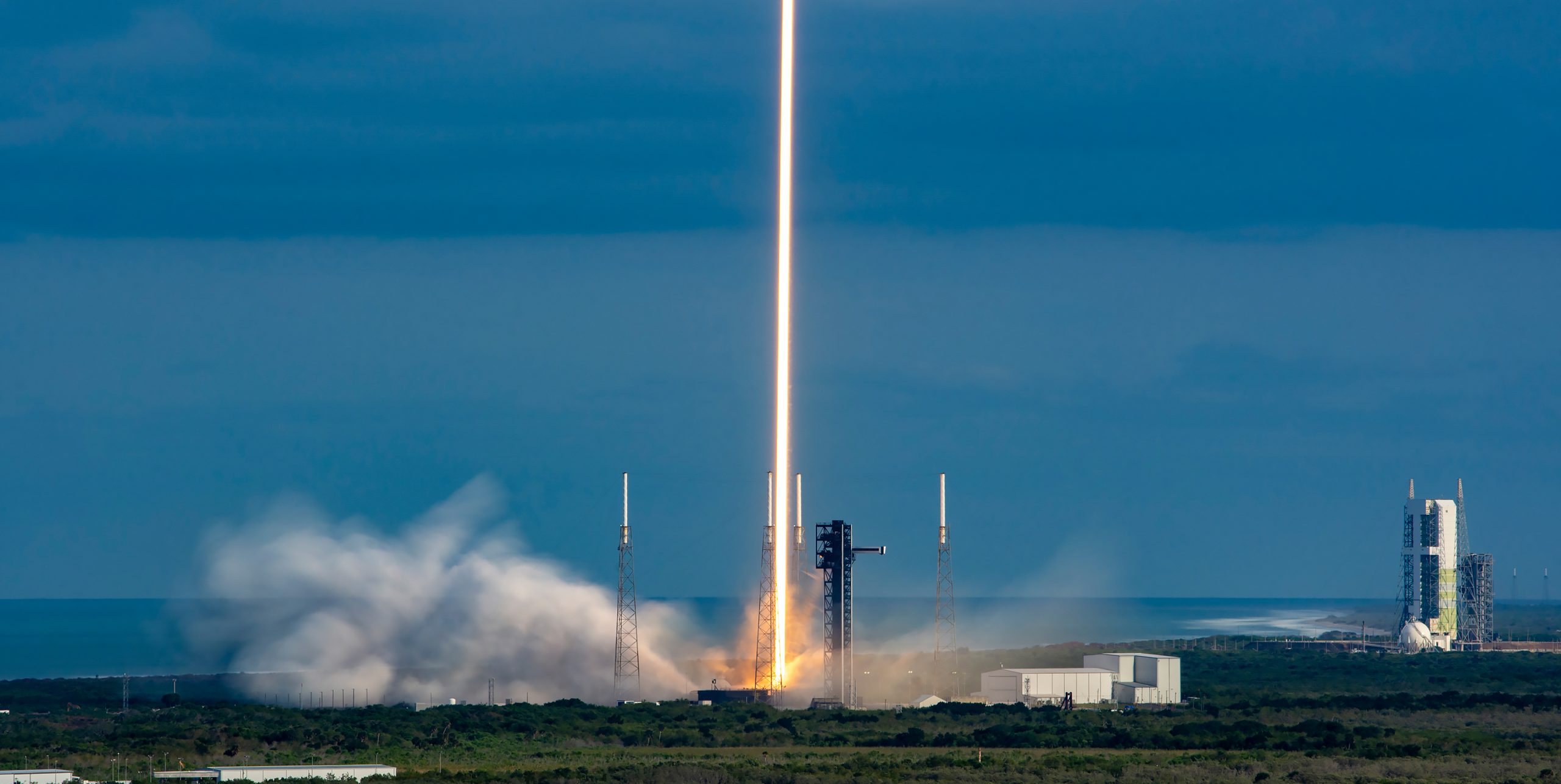 photo of SpaceX lands 300th Falcon rocket during latest Starlink mission image