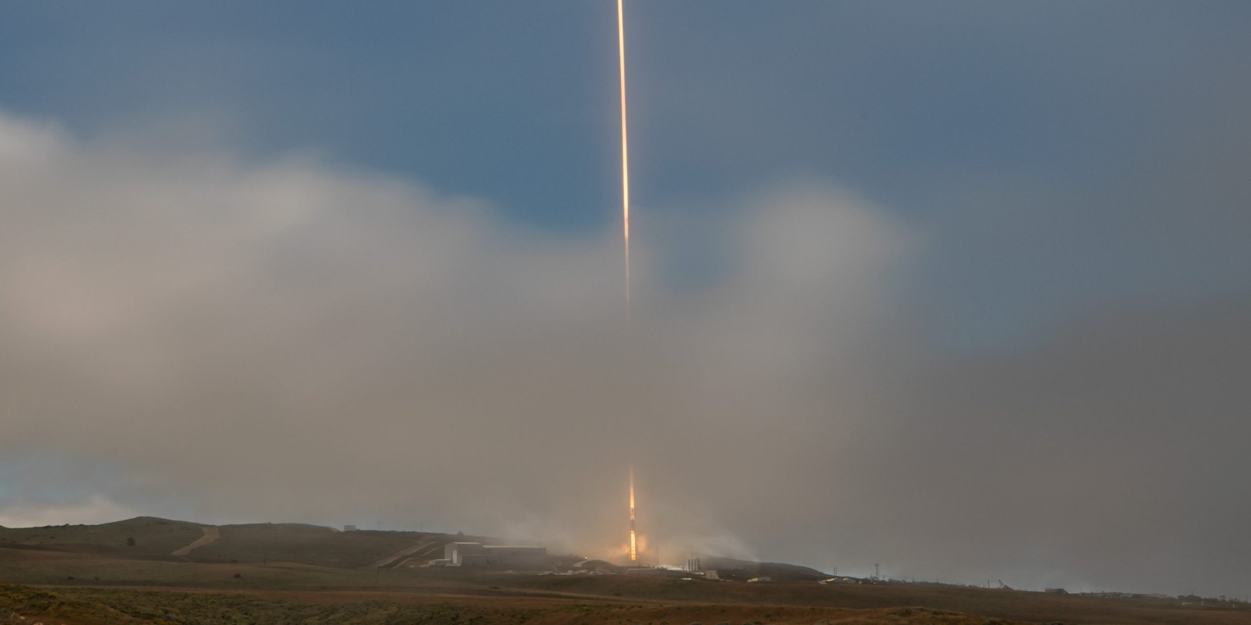 SpaceX Achieves Record 21st Reuse of Falcon 9, Advances Starlink Constellation