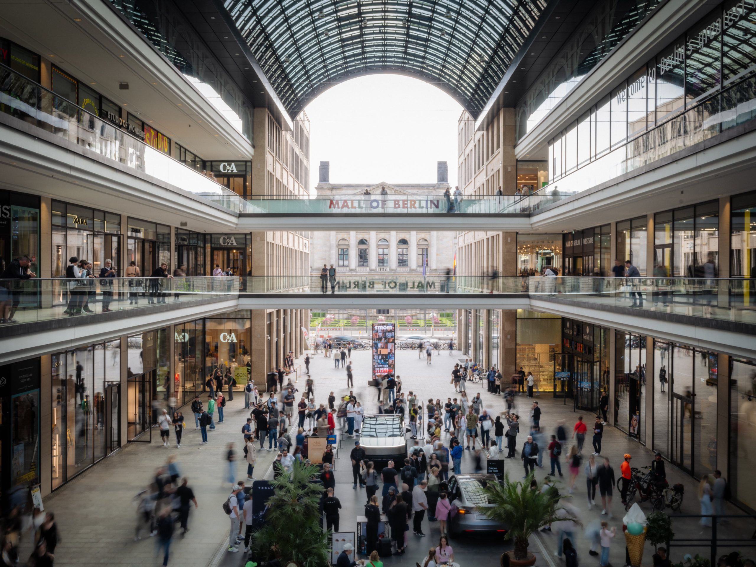 Tesla Cybertruck ‘Odyssey’ display tour makes its way to Mall of Berlin