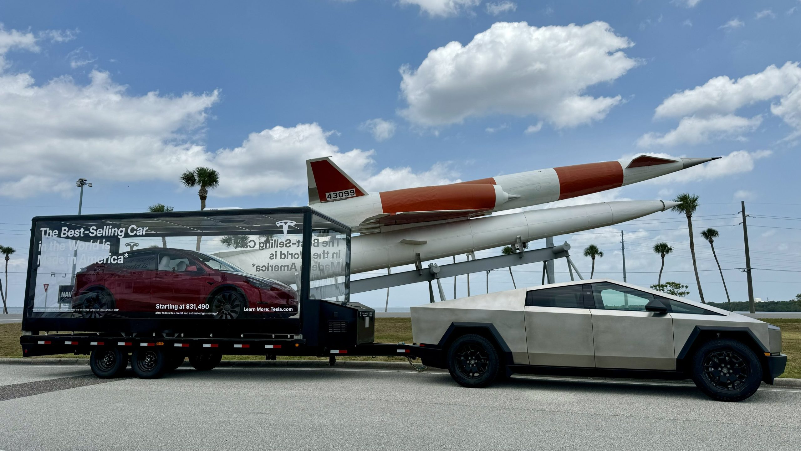 Tesla’s ‘Mobile Gallery’ towed by Cybertruck makes it to Florida