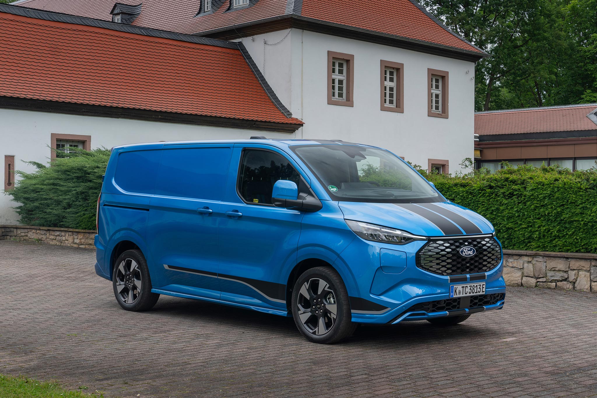 Ford-e-transit-custom-europe-jim-farley
