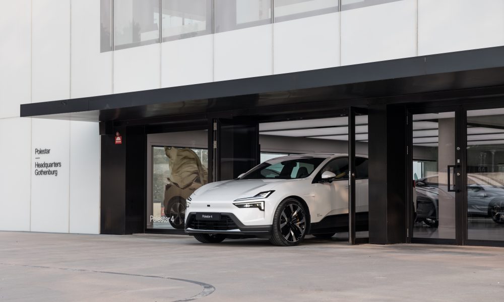 Polestar-4-delivery-europe-2