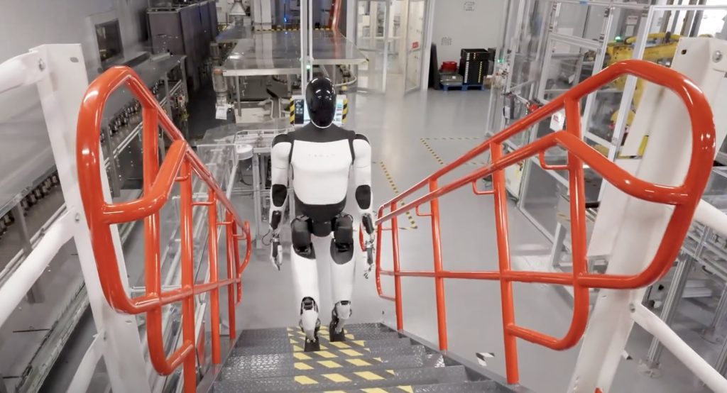 Elon Musk: Uncrewed Starship payload to include Cybertrucks, Optimus bots