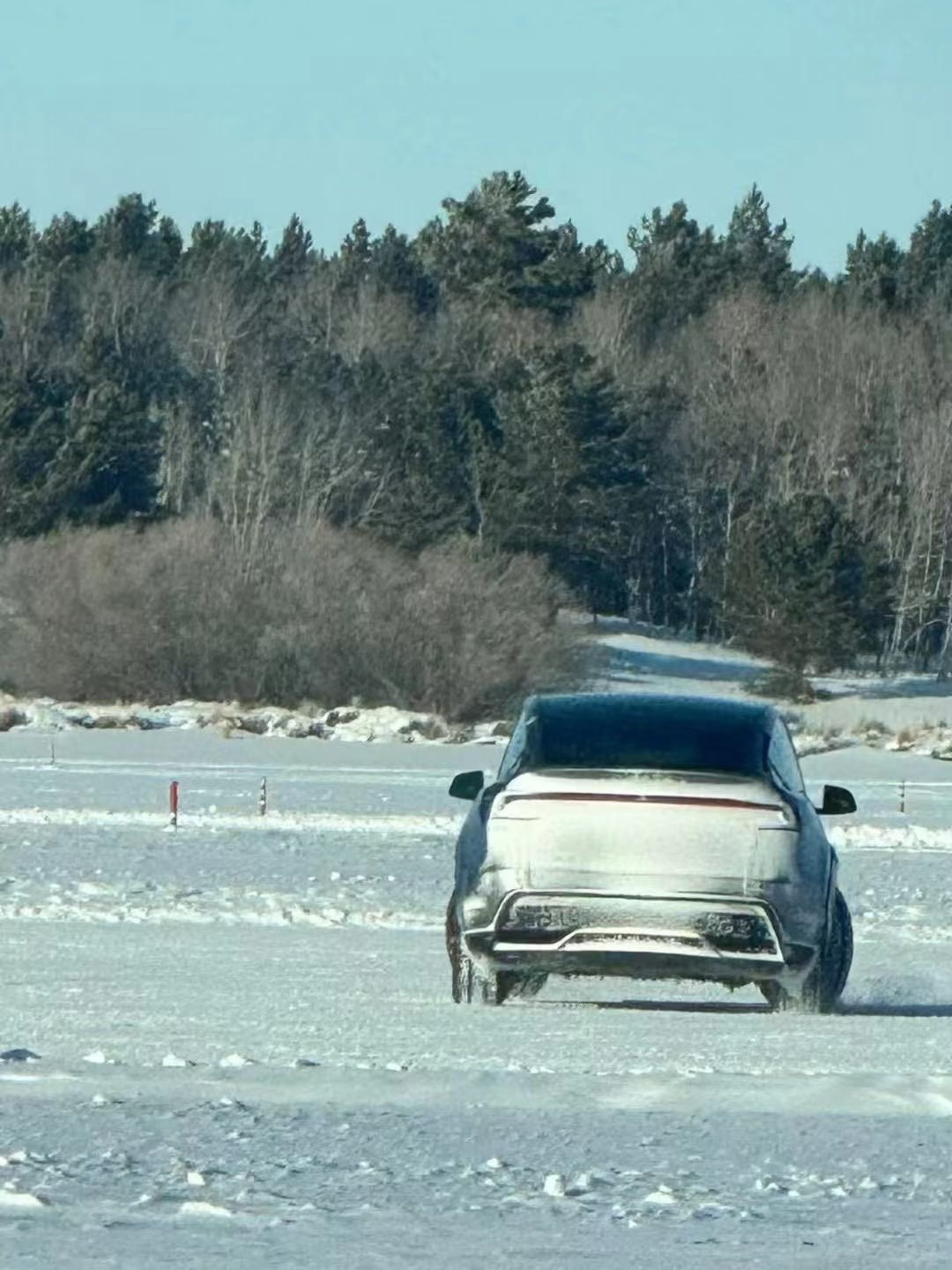 Tesla Model Y “Juniper” with “cyber” headlights and no camo sighted in