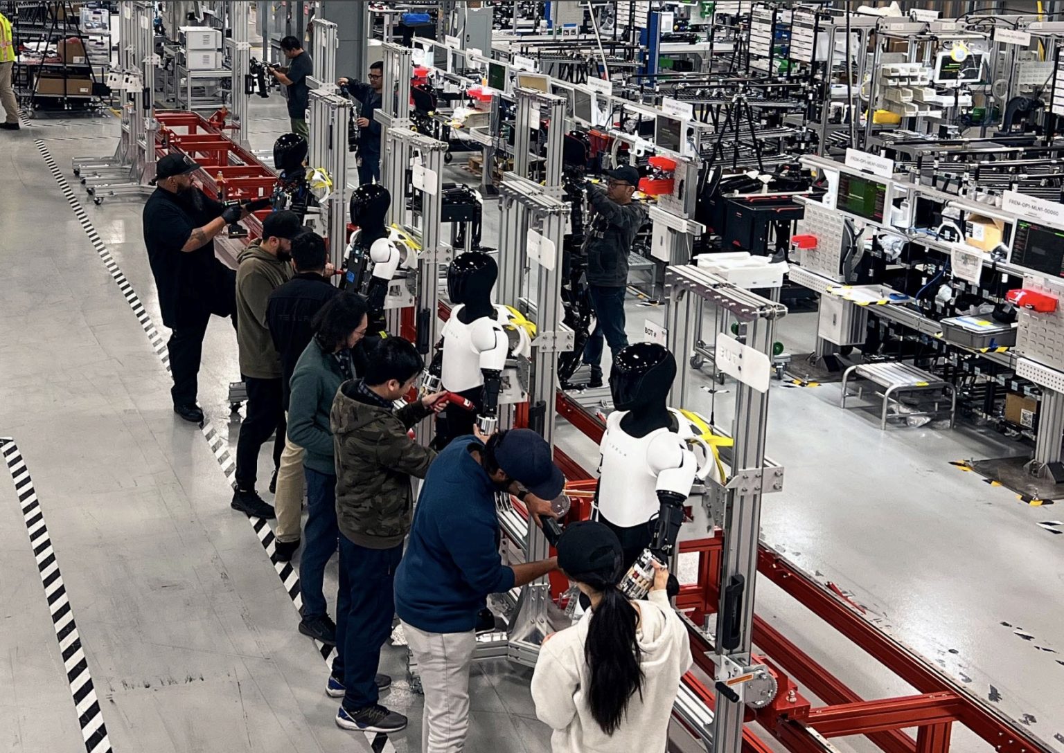 Elon Musk confirms Tesla Optimus V3 already uses Grok voice AI Elon Musk confirms Tesla Optimus V3 already uses Grok voice AI