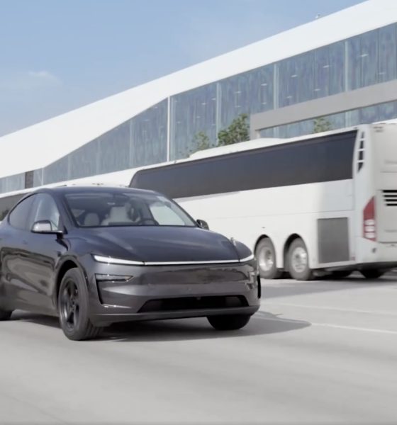 Tesla FSD Unsupervised Giga Texas