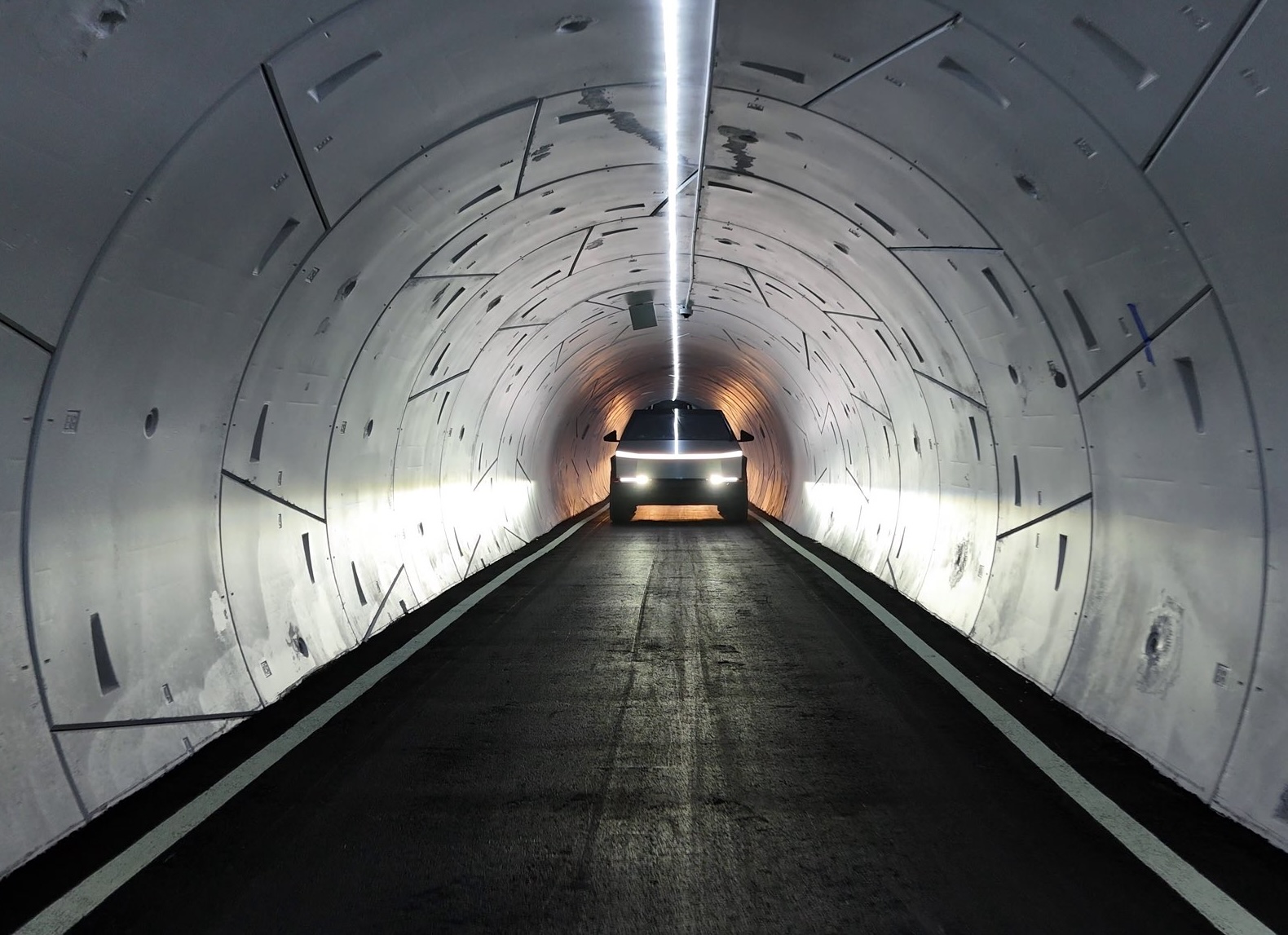 the-boring-company-tesla-robotaxi