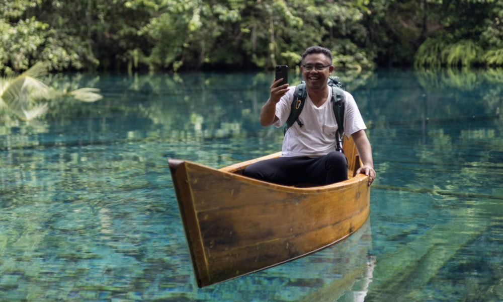 SpaceX pursues 5G-level connectivity with Starlink Mobile V2 expansion