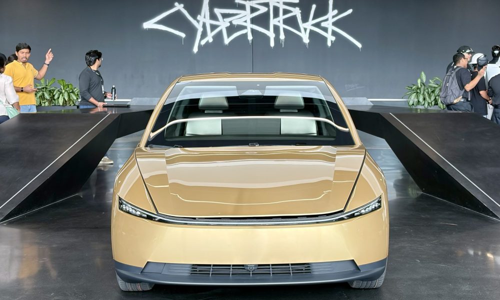 Tesla Cybercab gets crazy change as mass production begins